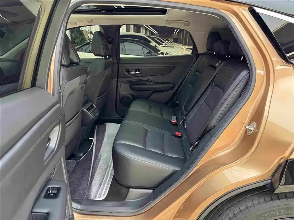 ARIYA 2022 Two-Wheel Drive Long Range Top-of-the-Line Edition — миниатюра 10
