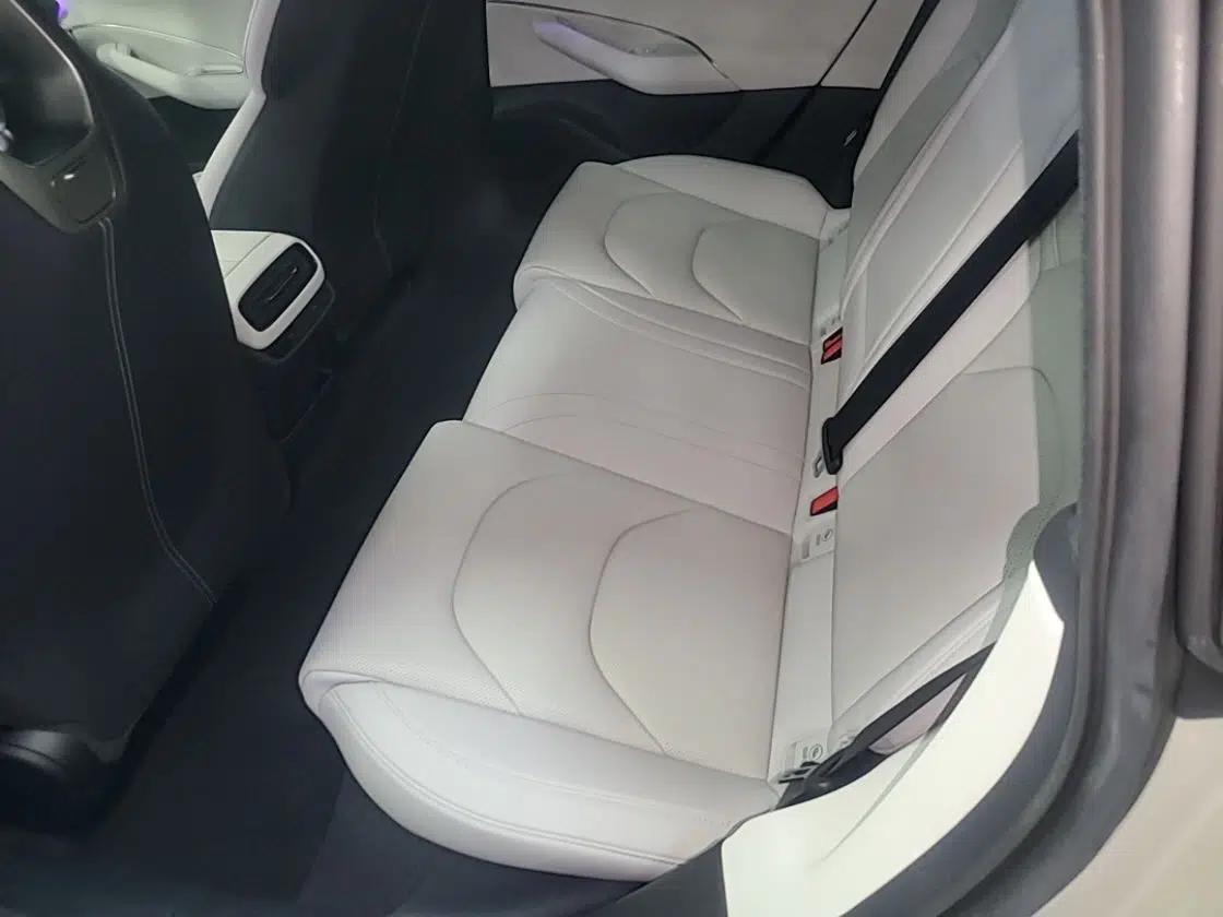 Xiaomi Auto SU7 2024 Rear-Drive Long-Range Intelligent Driving Version — миниатюра 20