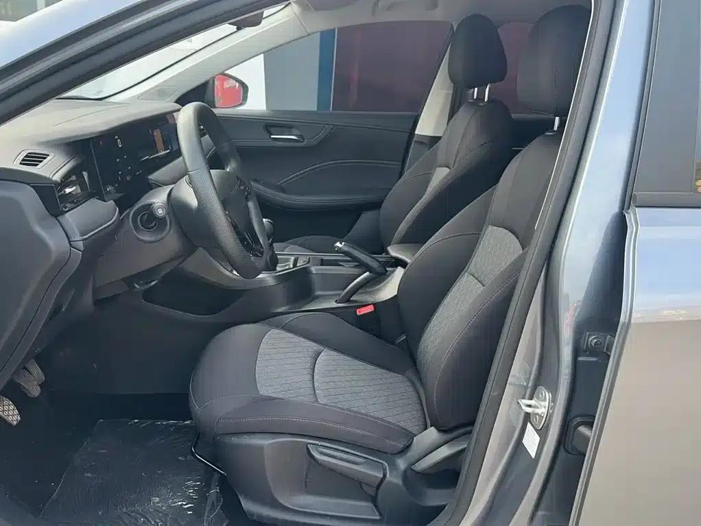 Roewe i5 2026 1.5L Manual Comfort Edition — миниатюра 10