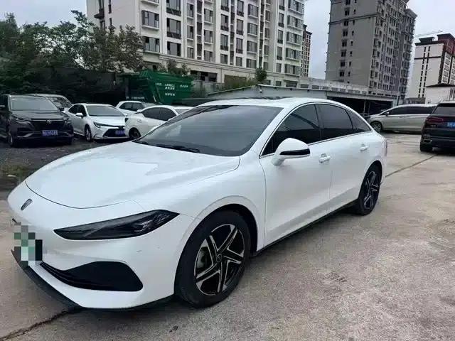 Roewe D7 2023 DMH 125km Premium Edition