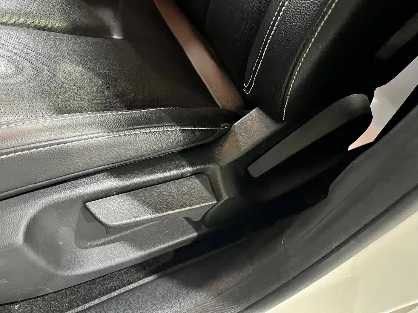 Roewe Ei5 2019 Intelligent Flagship Edition — миниатюра 13