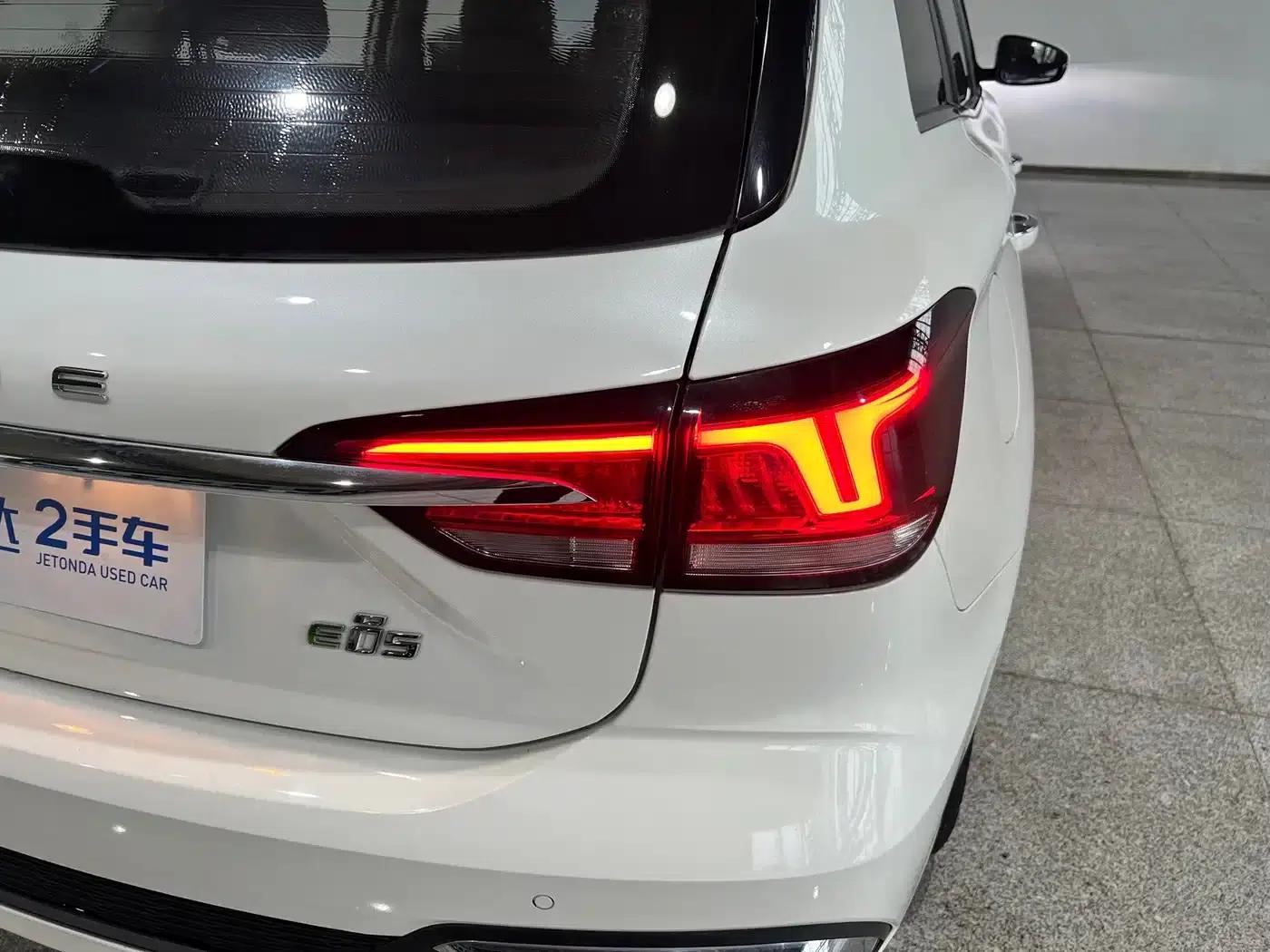 Roewe Ei5 2019 Intelligent Flagship Edition — миниатюра 7