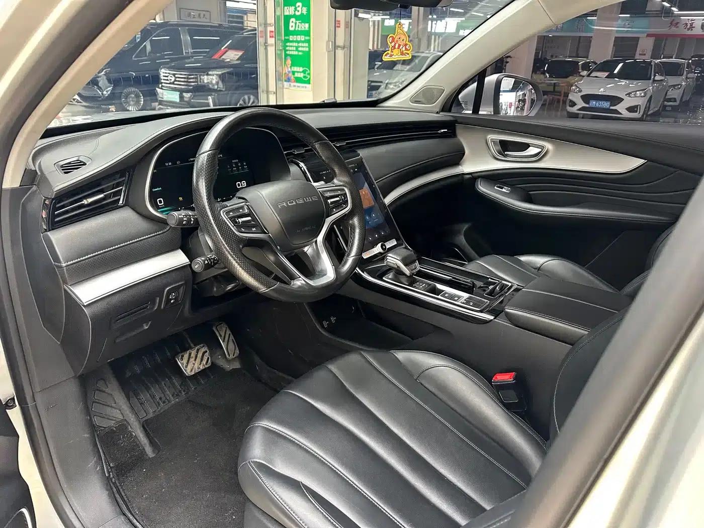 Roewe RX5 MAX 2019 300TGI Automatic Intelligent Cockpit Flagship Edition — миниатюра 4