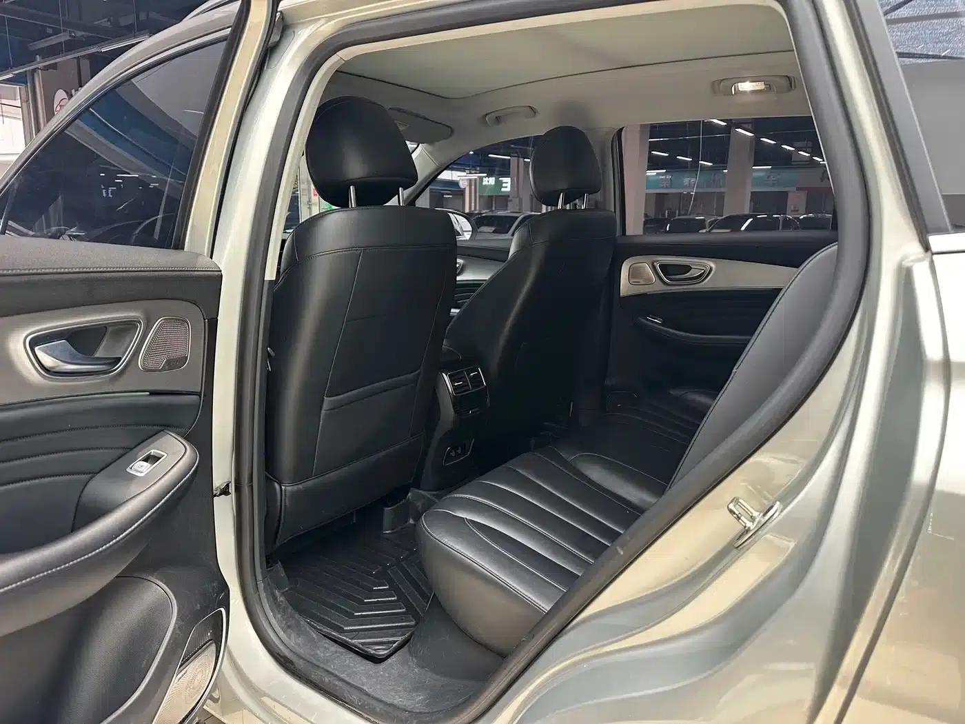 Roewe RX5 MAX 2019 300TGI Automatic Intelligent Cockpit Flagship Edition — миниатюра 7