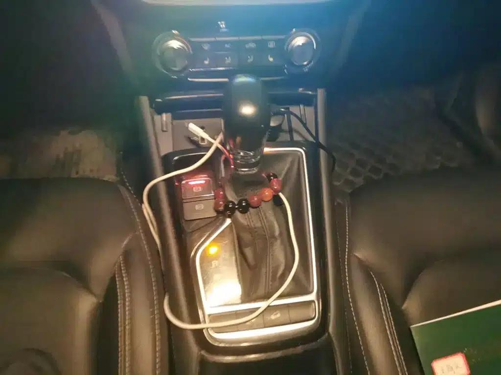 Roewe RX3 2018 1.6L CVT Flagship Edition — миниатюра 11