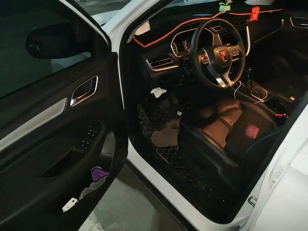 Roewe RX3 2018 1.6L CVT Flagship Edition — миниатюра 13