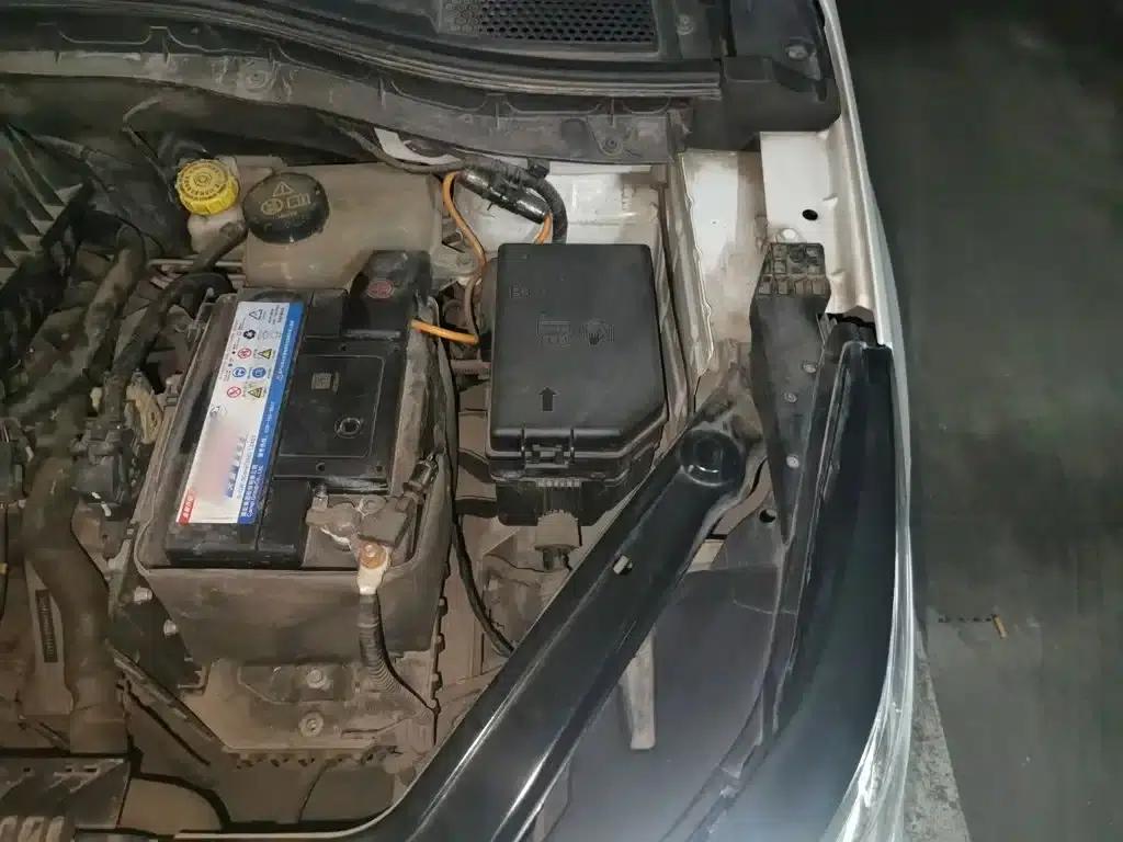 Roewe RX3 2018 1.6L CVT Flagship Edition — миниатюра 24
