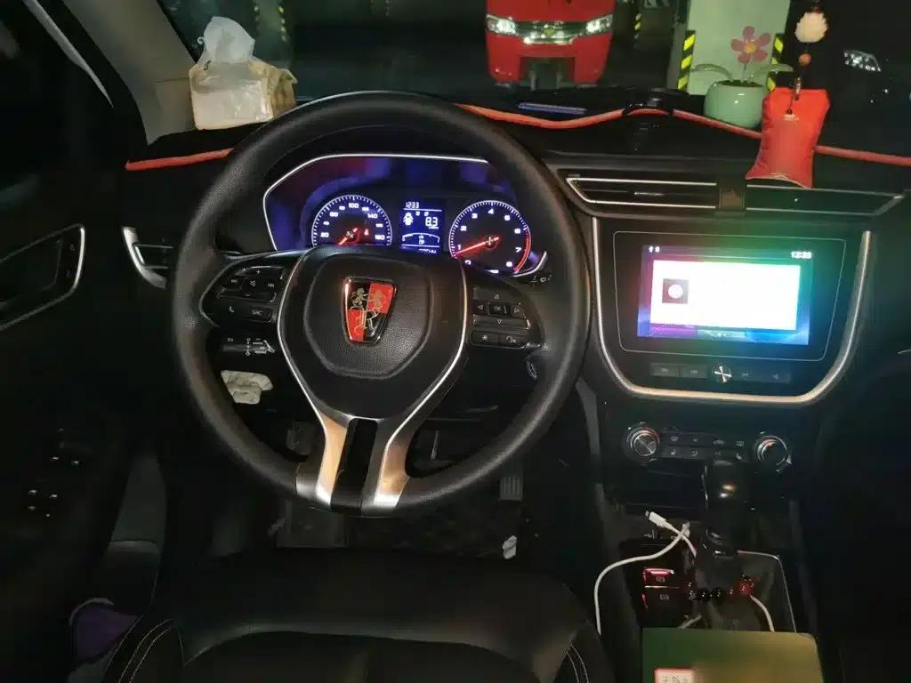 Roewe RX3 2018 1.6L CVT Flagship Edition — миниатюра 7