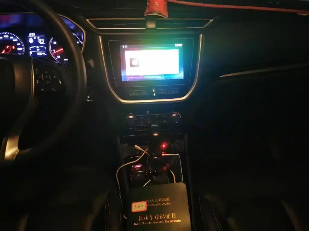 Roewe RX3 2018 1.6L CVT Flagship Edition — миниатюра 10