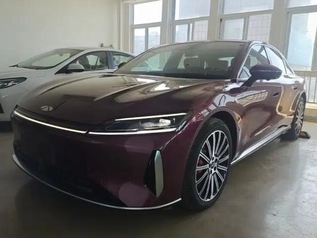 Chery Fengyun Fulwin A9L 2025 Model, Four-Wheel Drive High-Energy Peak Edition