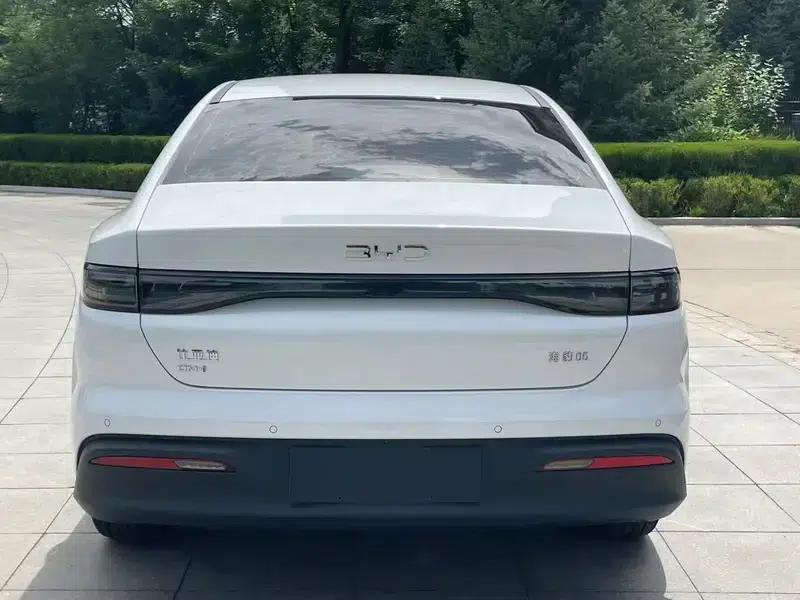 Seal 05DM 2025 Intelligent Driving Edition DM-i 55KM Luxury Model — миниатюра 5