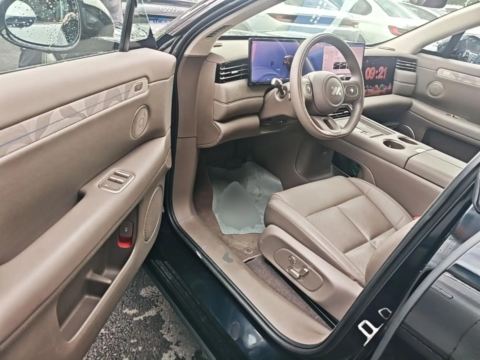 IM LS6 2026 Model Range-Extending 66 Max+ — миниатюра 18