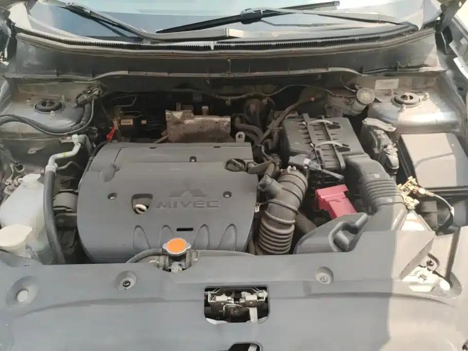 2013 ASX 2.0L CVT 4WD Premium Edition — миниатюра 10