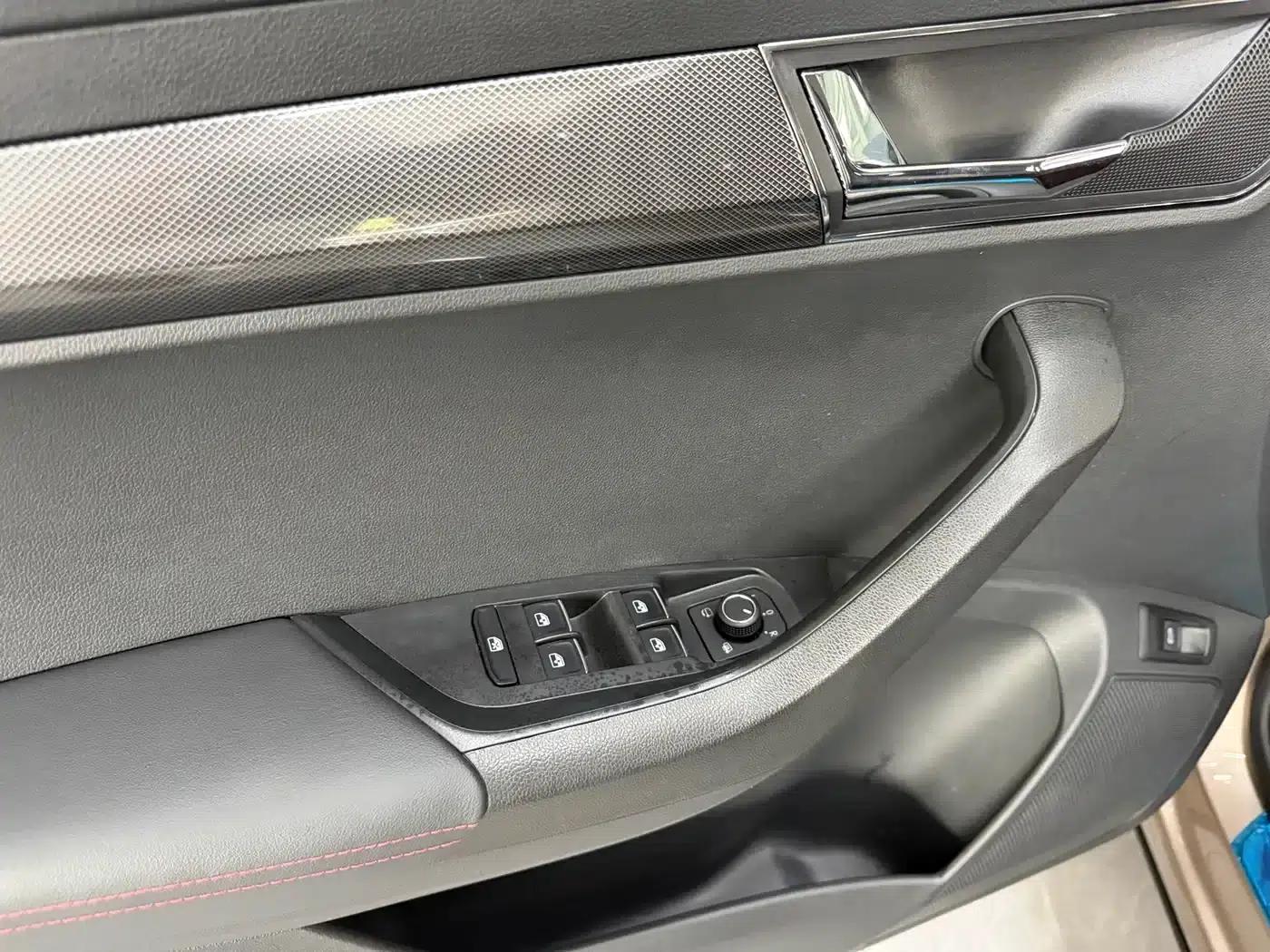 Karoq 2022 TSI280 Premium Edition — миниатюра 8