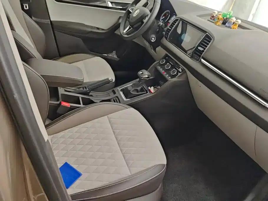 Karoq 2018 TSI280 Luxury Edition (National V Emission Standard) — миниатюра 8