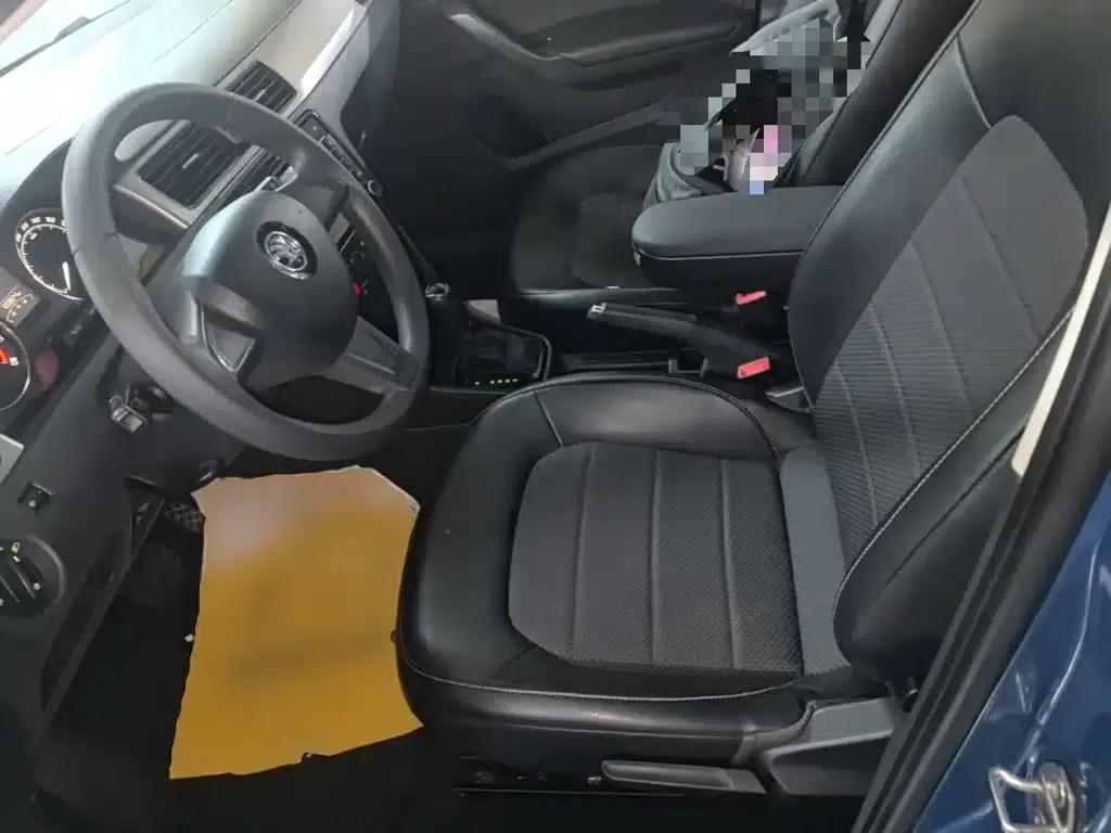 Rapid 2016 1.6L Automatic Comfort Edition — миниатюра 15