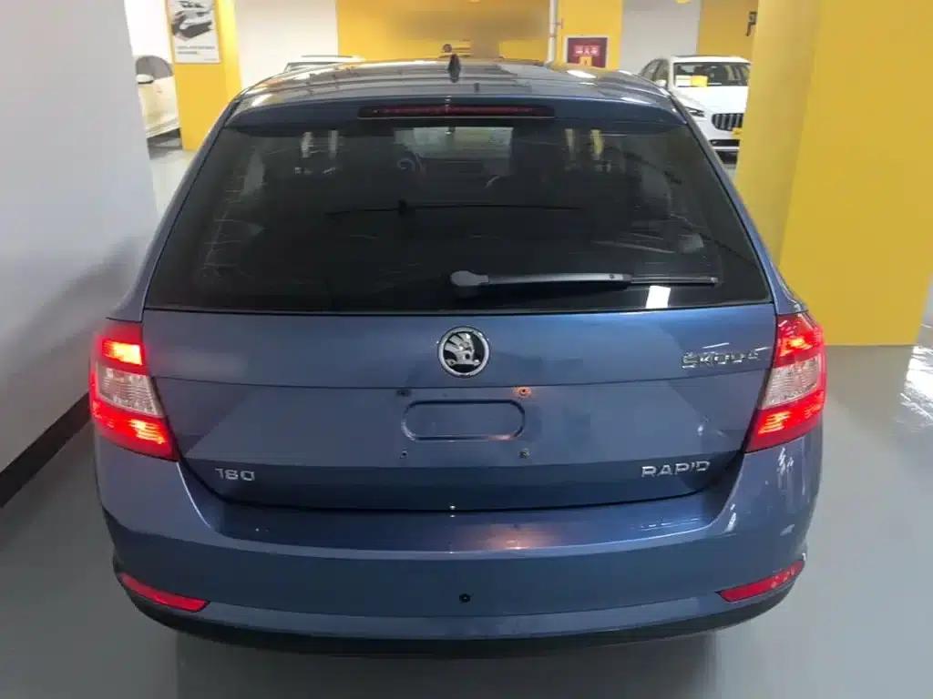 Rapid 2016 1.6L Automatic Comfort Edition — миниатюра 6