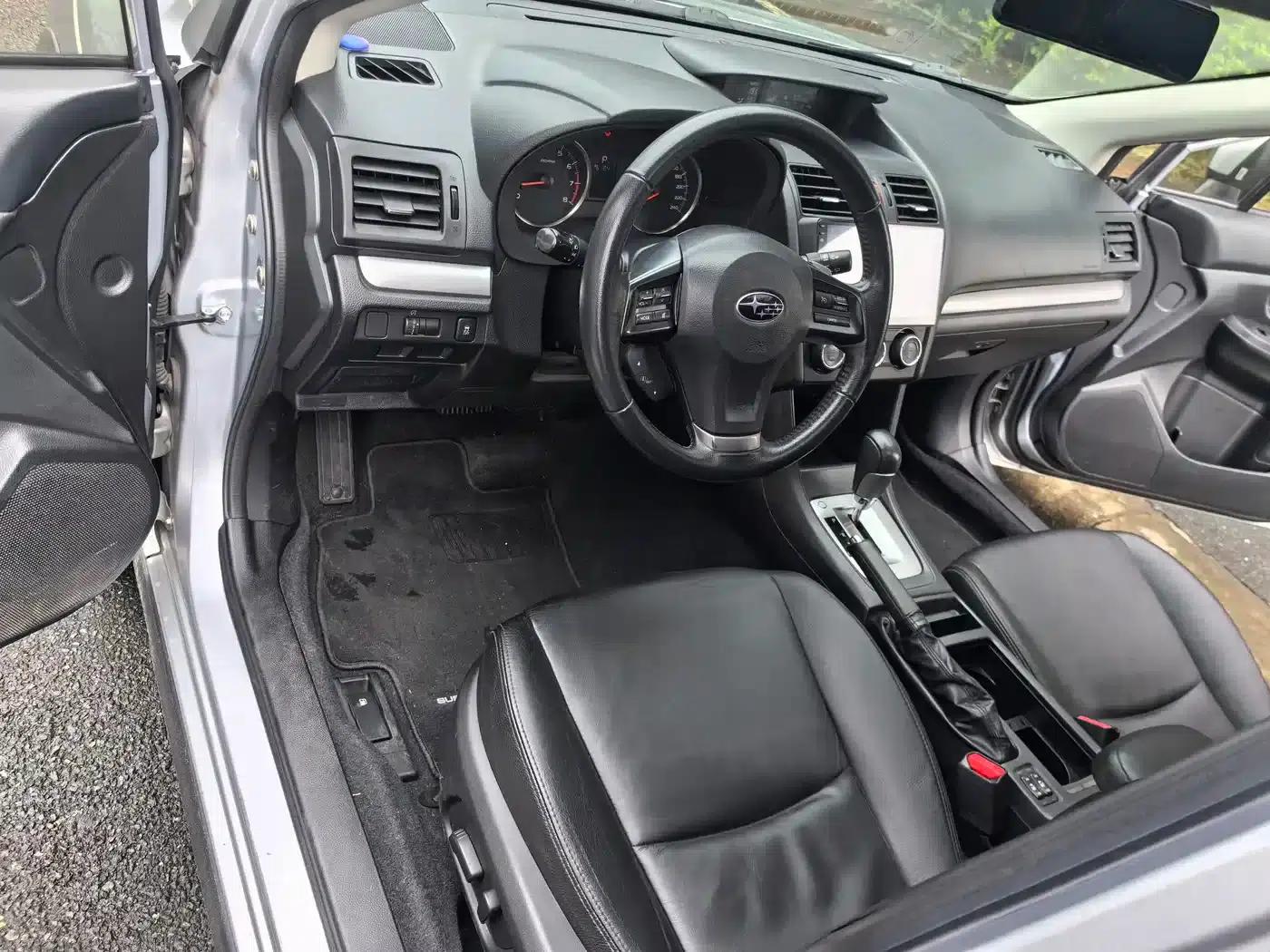 Subaru XV 2012 2.0i Luxury Edition — миниатюра 12