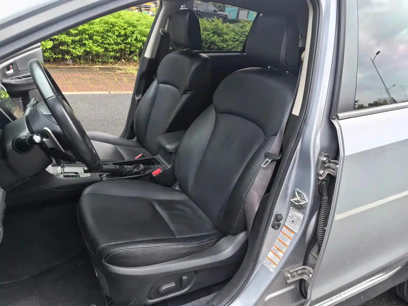 Subaru XV 2012 2.0i Luxury Edition — миниатюра 13