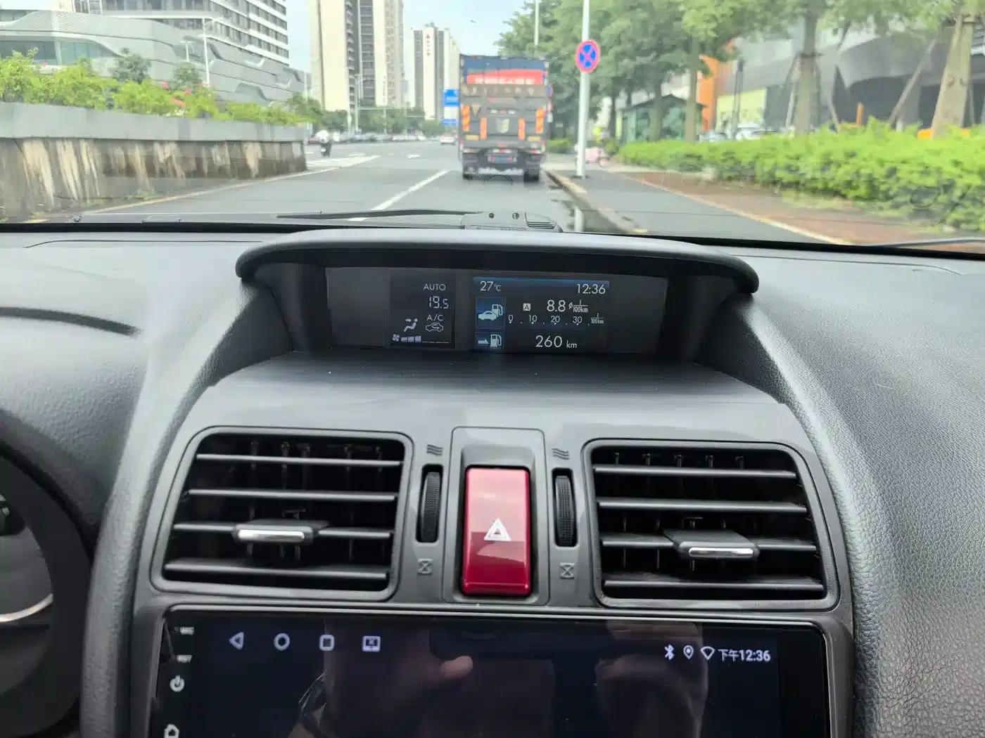 Subaru XV 2012 2.0i Luxury Edition — миниатюра 18