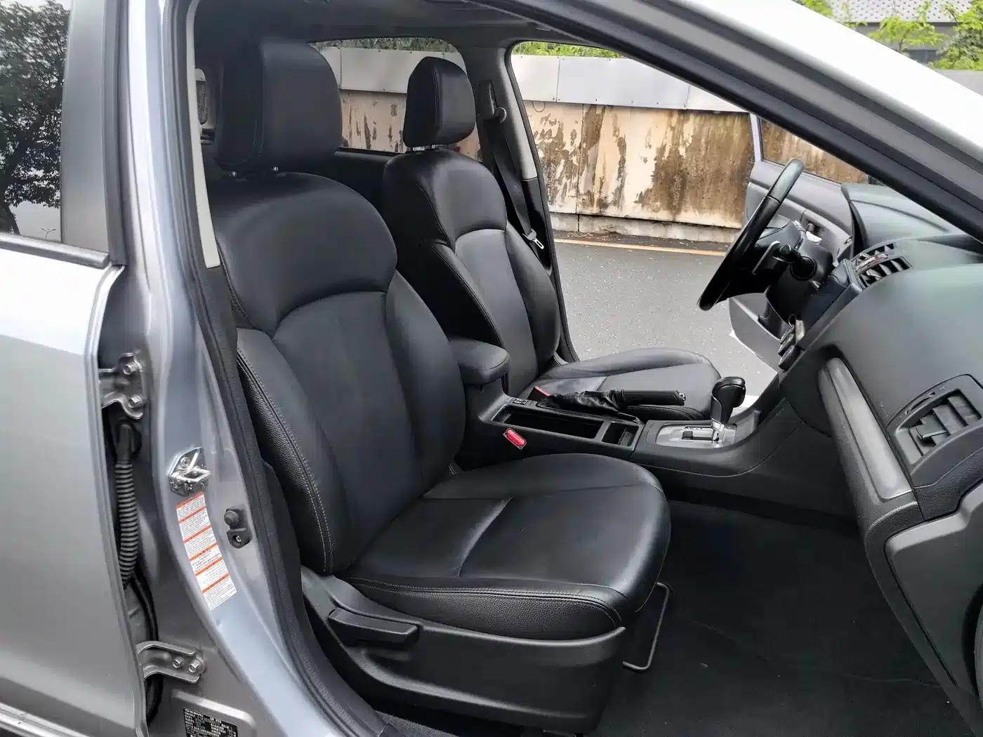 Subaru XV 2012 2.0i Luxury Edition — миниатюра 24