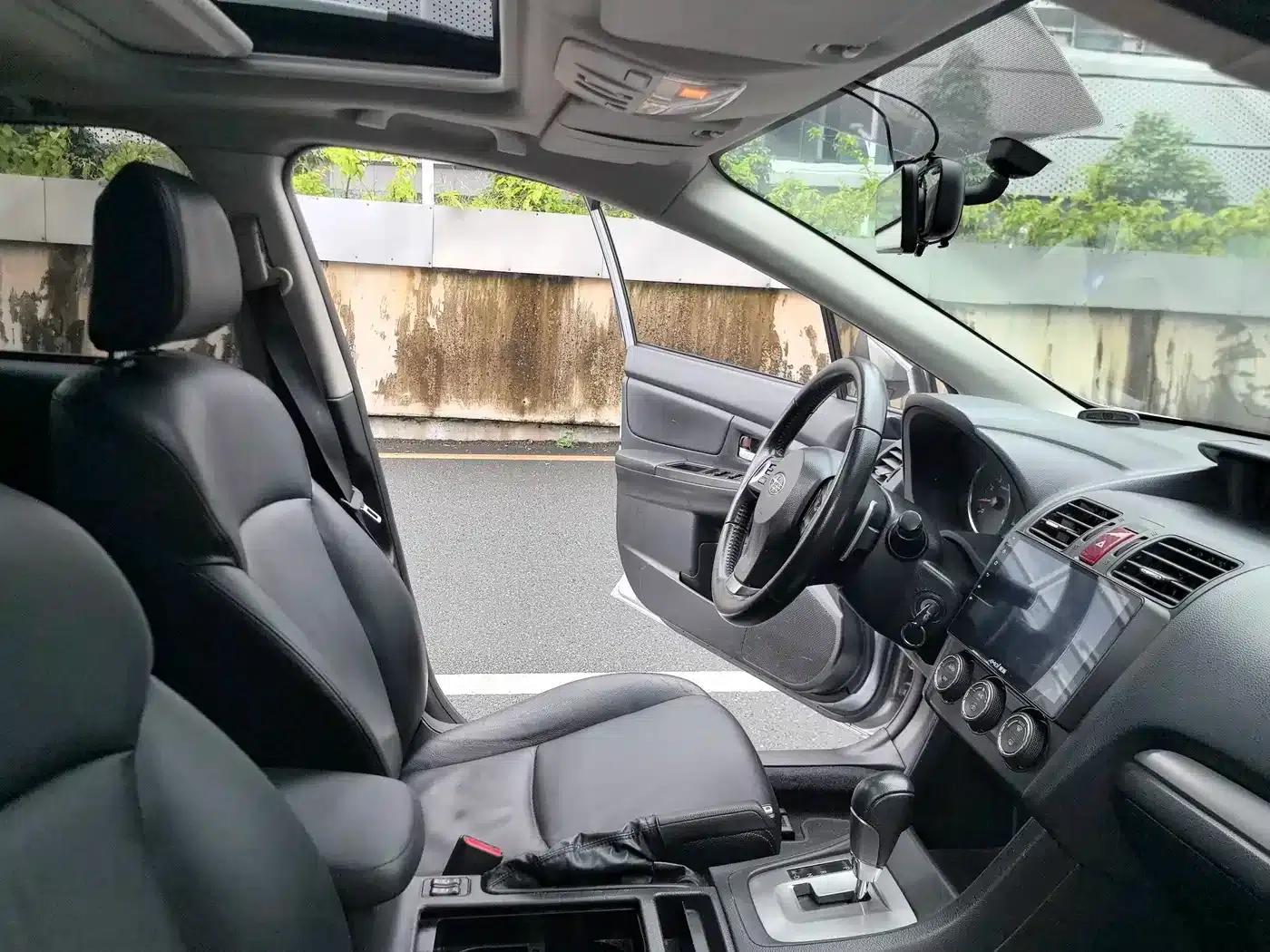 Subaru XV 2012 2.0i Luxury Edition — миниатюра 27