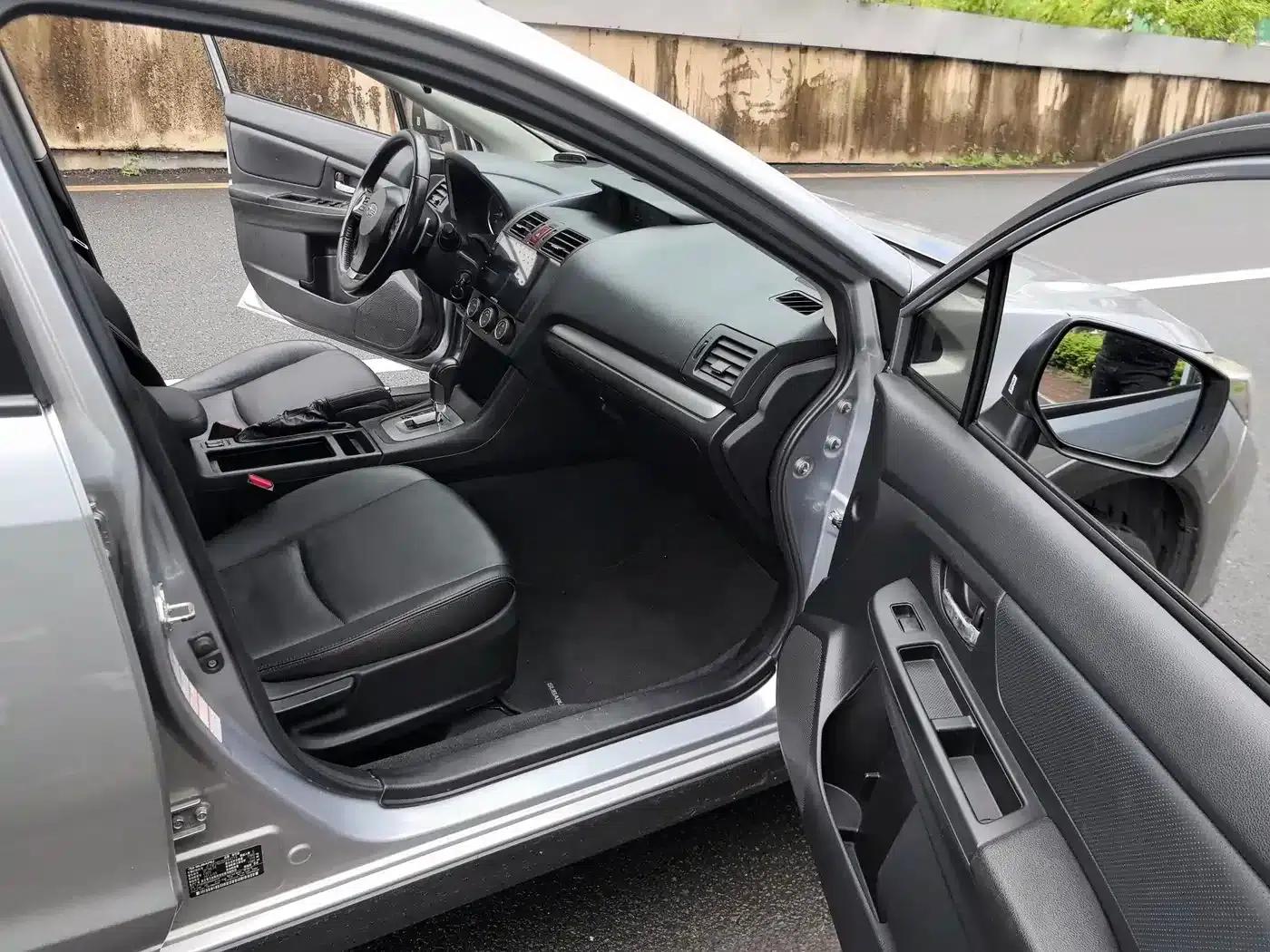 Subaru XV 2012 2.0i Luxury Edition — миниатюра 29