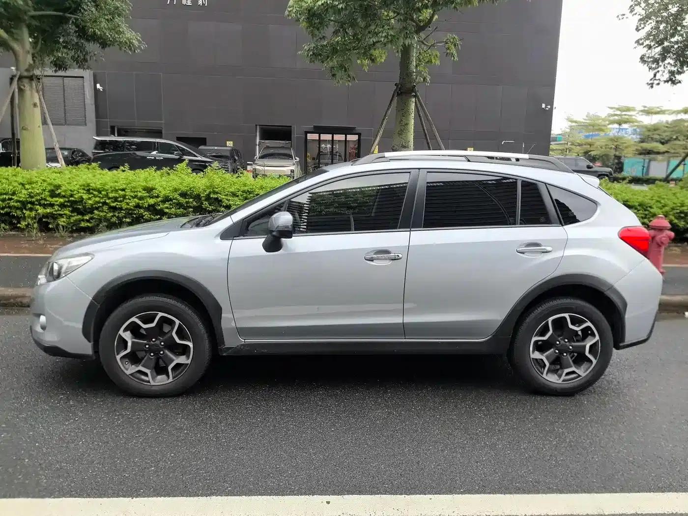 Subaru XV 2012 2.0i Luxury Edition — миниатюра 6