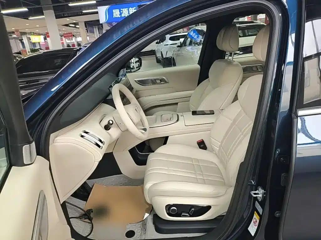 Deep Blue S09 2025 Model, Rear-Wheel Drive Ultra+ — миниатюра 15