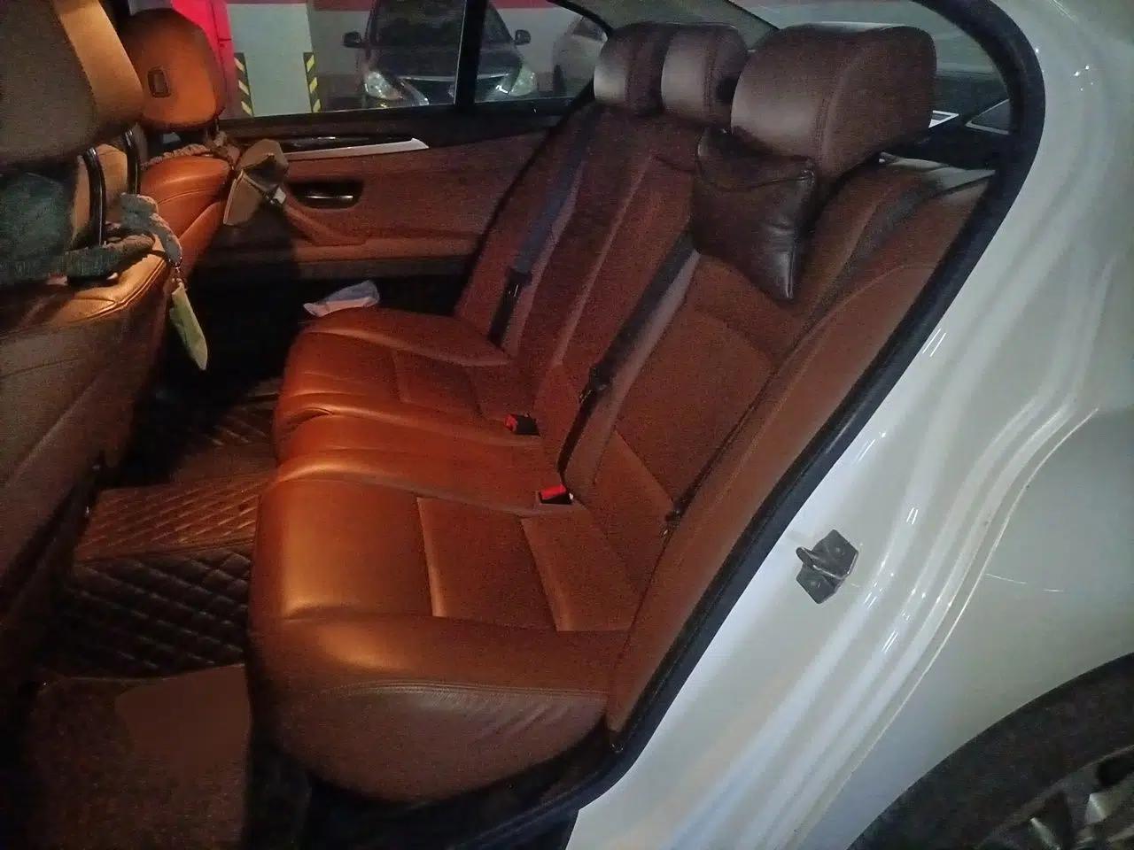 BMW 5 Series 2017 520Li Elegant Edition — миниатюра 17