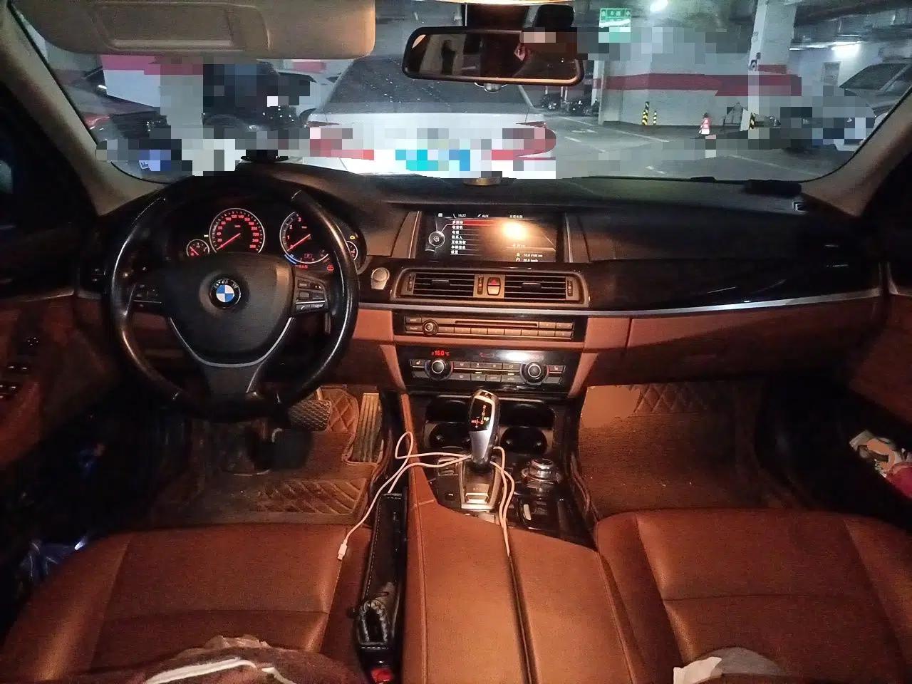 BMW 5 Series 2017 520Li Elegant Edition — миниатюра 9
