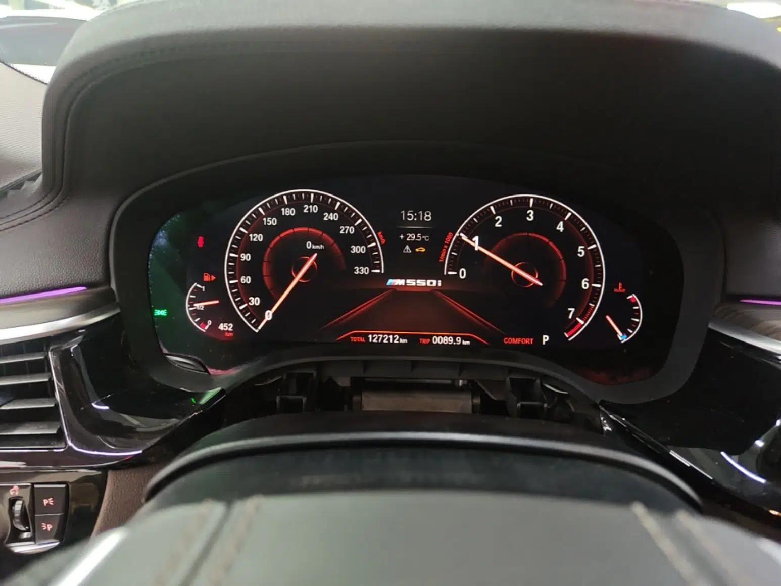 BMW 5 Series 2019 530Li Luxury Edition Premium Package — миниатюра 14