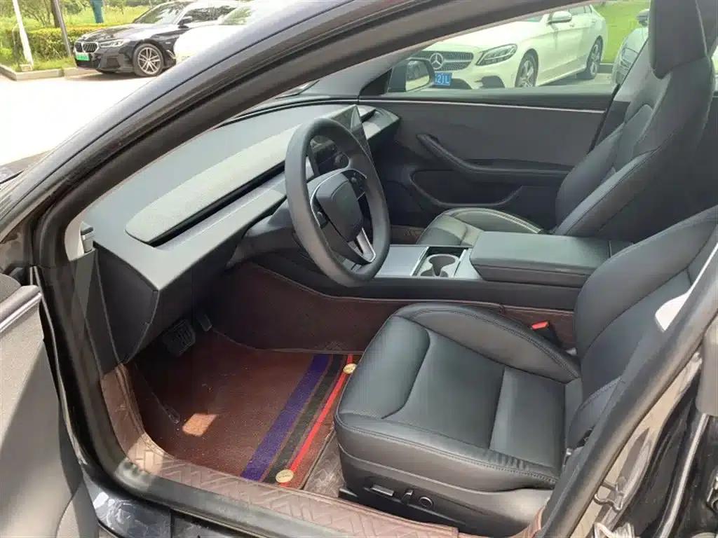 Model 3 2023 Rear-Wheel Drive — миниатюра 4