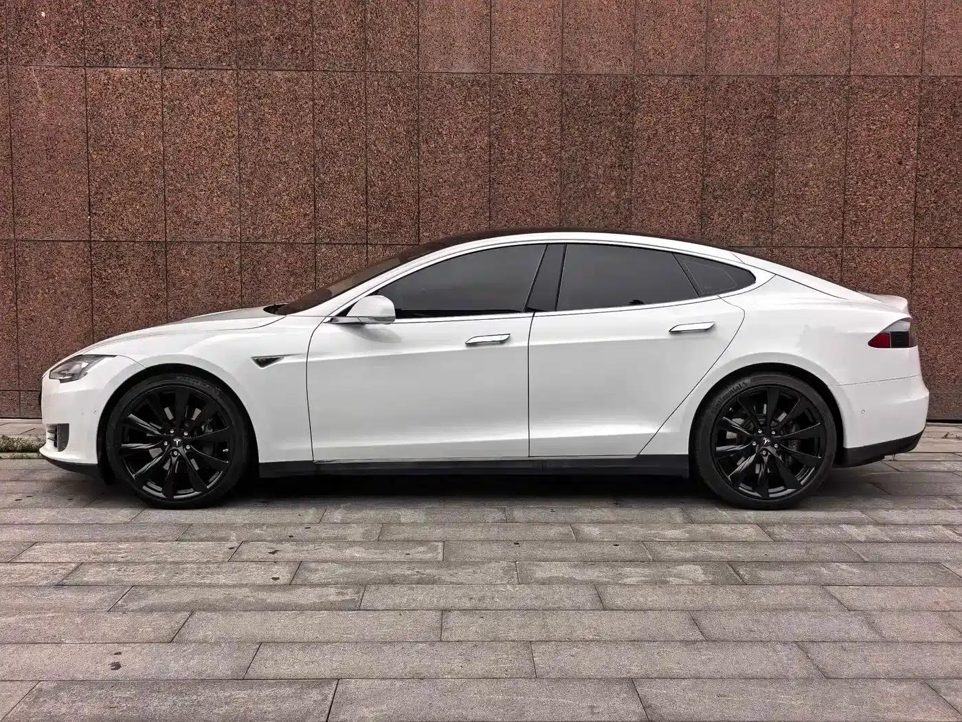 2016 Model S 70 — миниатюра 3