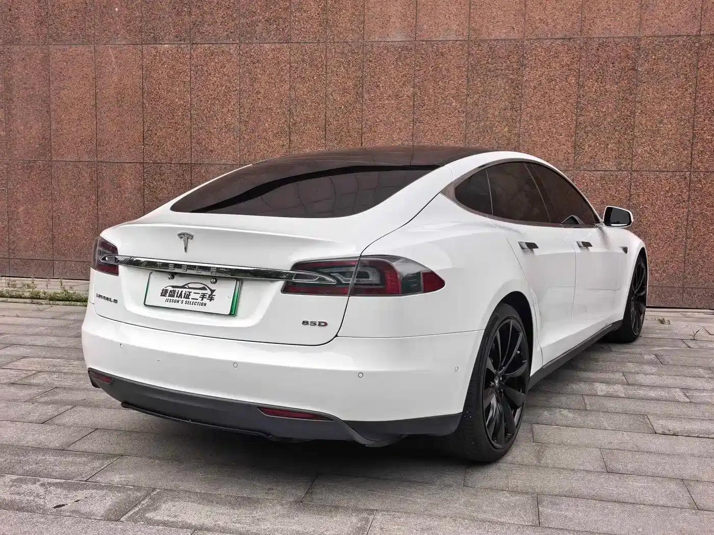 2016 Model S 70 — миниатюра 6