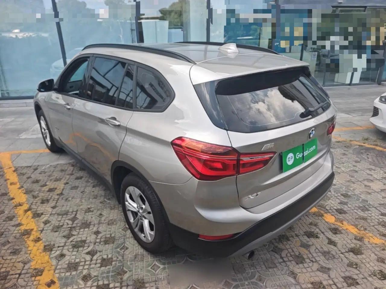 BMW X1 2016 sDrive18Li Premium Edition — миниатюра 4