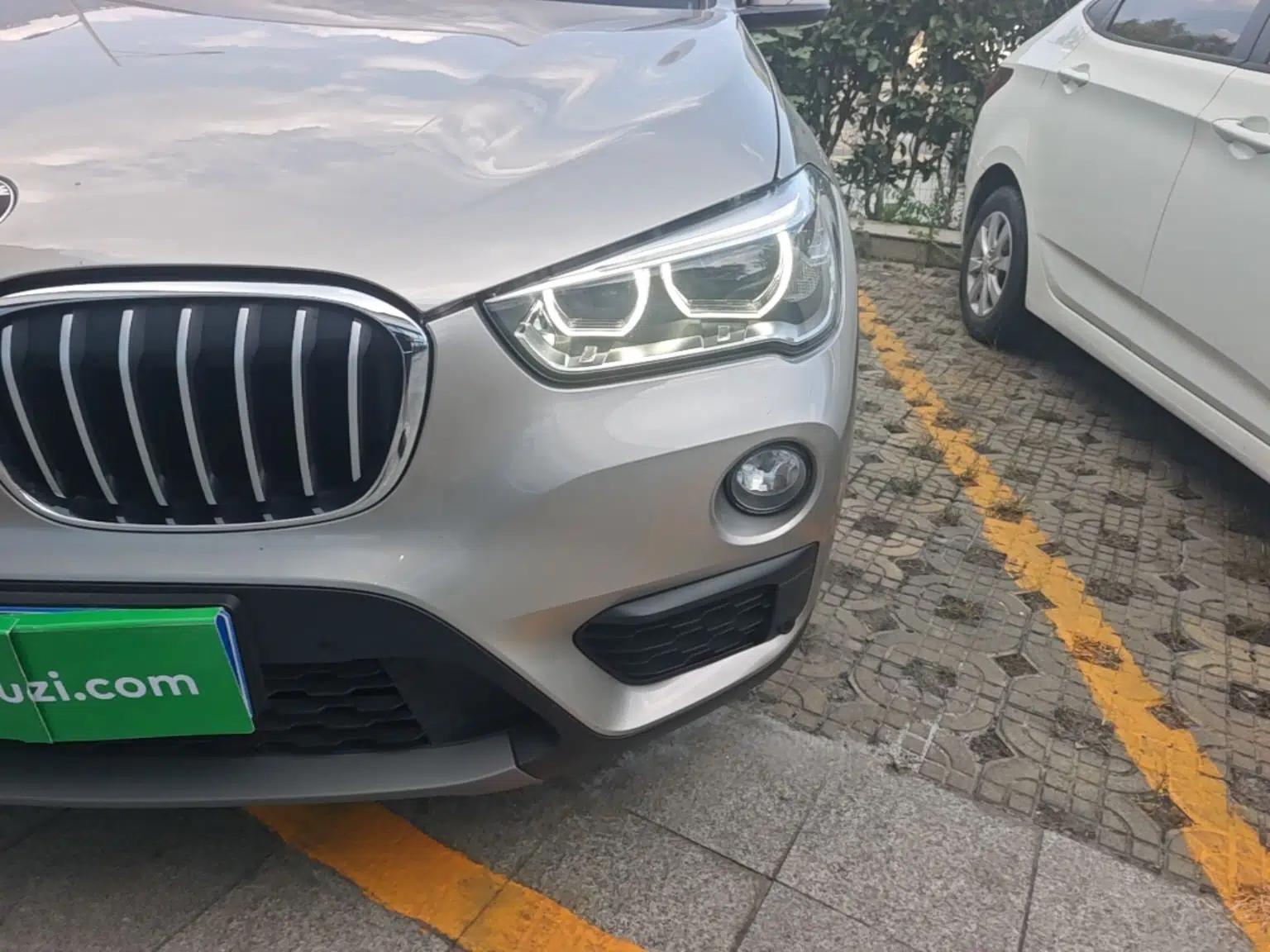 BMW X1 2016 sDrive18Li Premium Edition — миниатюра 8