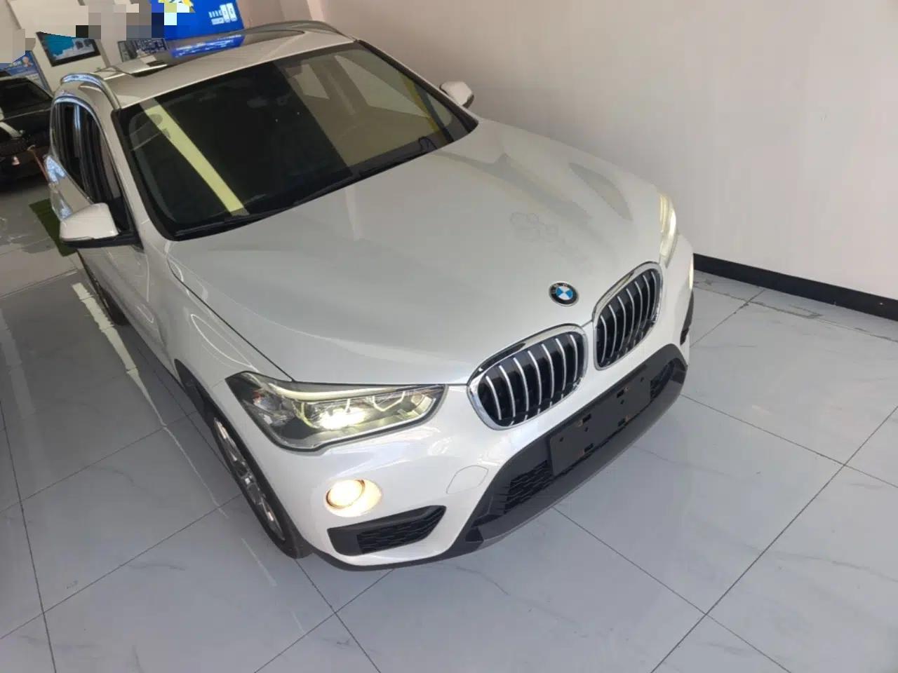 BMW X1 2019 sDrive20Li Leading Model — миниатюра 3