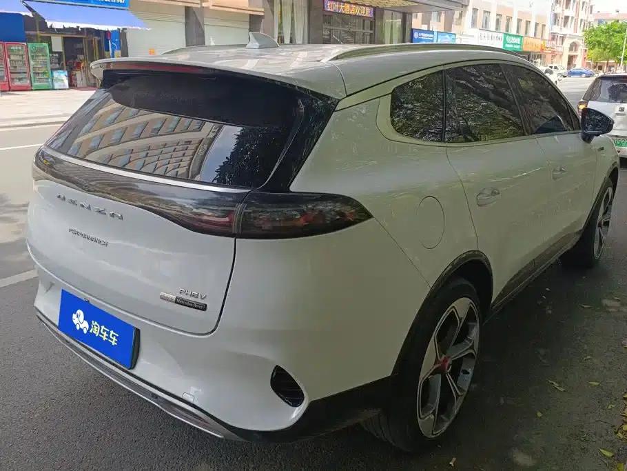 Denza X 2020 PHEV Flagship Edition — миниатюра 3