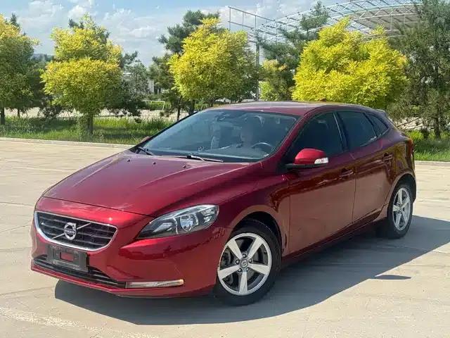 Volvo V40 2014 2.0T Smart Edition