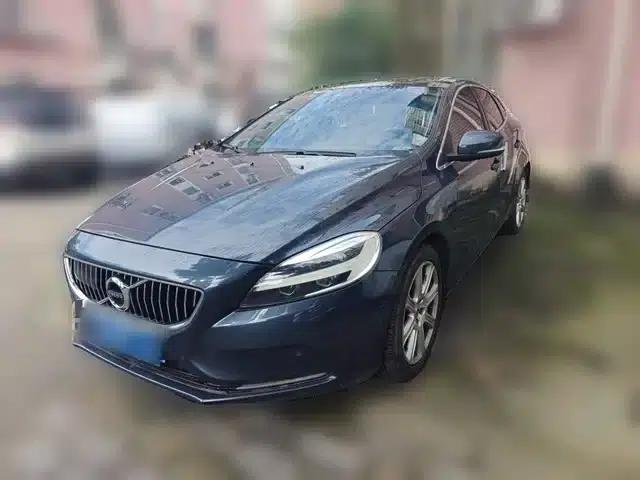 2017 Volvo V40 T3 Smart Edition