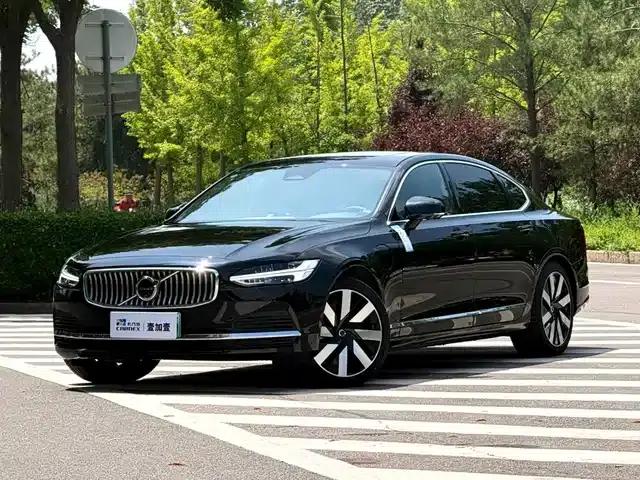 2024 Volvo S90 Plug-in Hybrid, All-Wheel Drive, Long Range, Inscription Luxury Edition