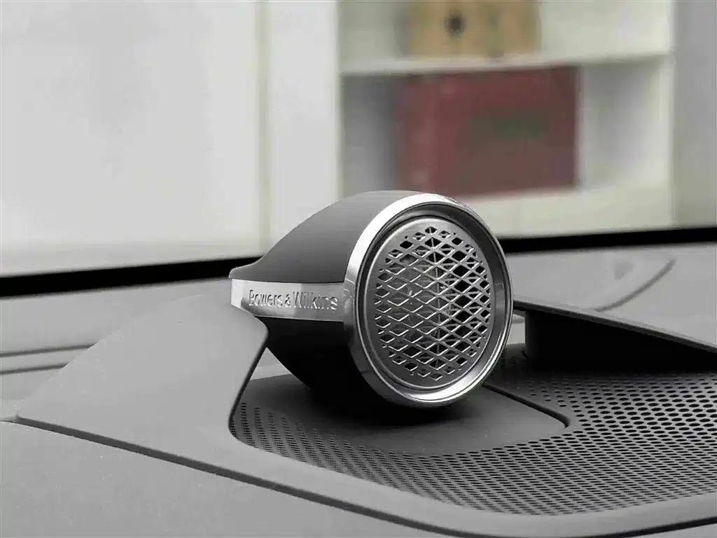 Volvo EM90 2025 Ultra 6-seater — миниатюра 25