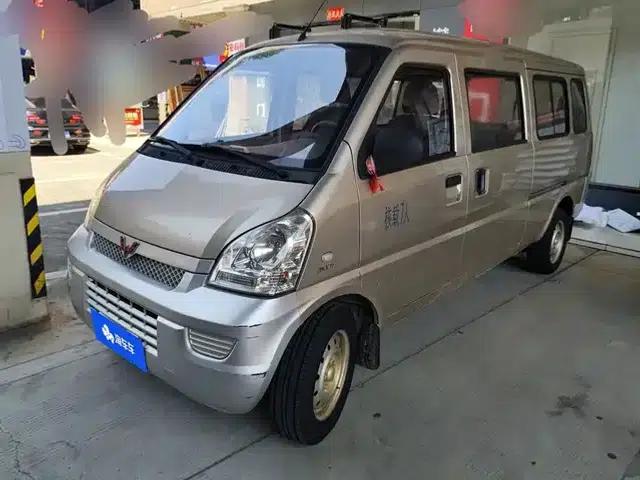Wuling Rongguang 2017 1.5L Extended Basic Model