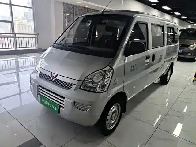 Wuling Rongguang 2021 1.5L Extended Basic Model L3C