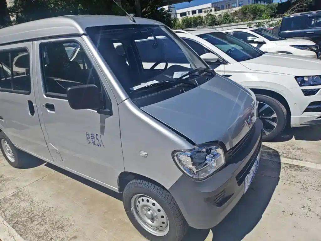 Wuling Sunshine 2023 1.5L Practical 5/7 Seat — миниатюра 4