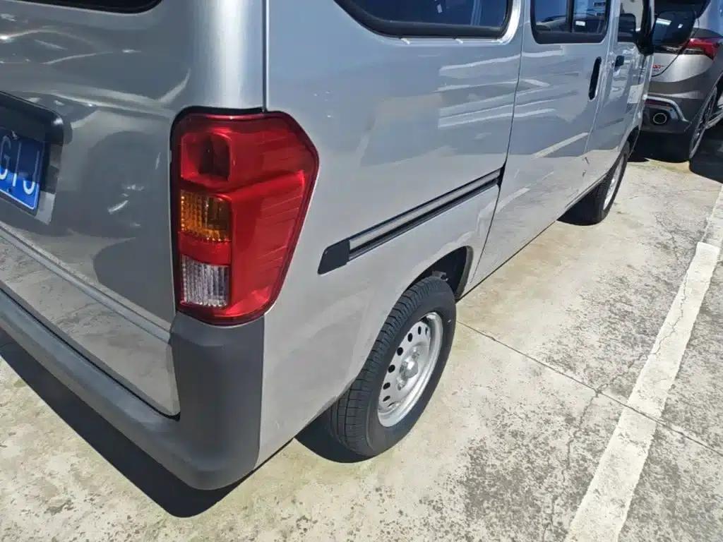 Wuling Sunshine 2023 1.5L Practical 5/7 Seat — миниатюра 8