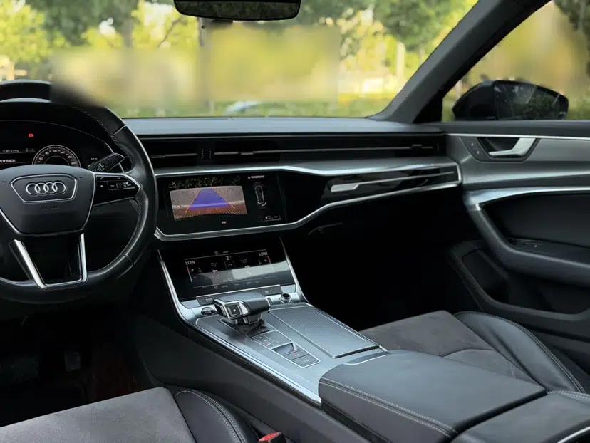 Audi A6L 2022 40 TFSI Luxury Dynamic Model — миниатюра 11