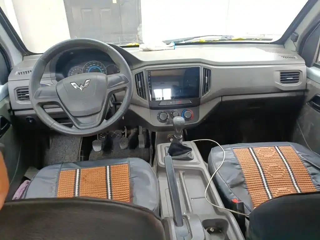 Wuling Rongguang New Card 2019 Model 1.5L Double Cab National VI L3C — миниатюра 6