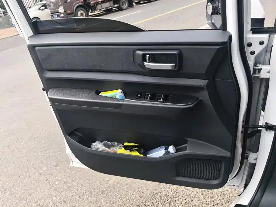 Wuling Hongguang PLUS 2020 1.5L Manual Comfort 7-Seater — миниатюра 7